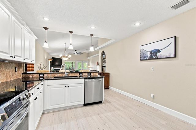 786 59TH AVENUE NE, St Petersburg, FL 33703