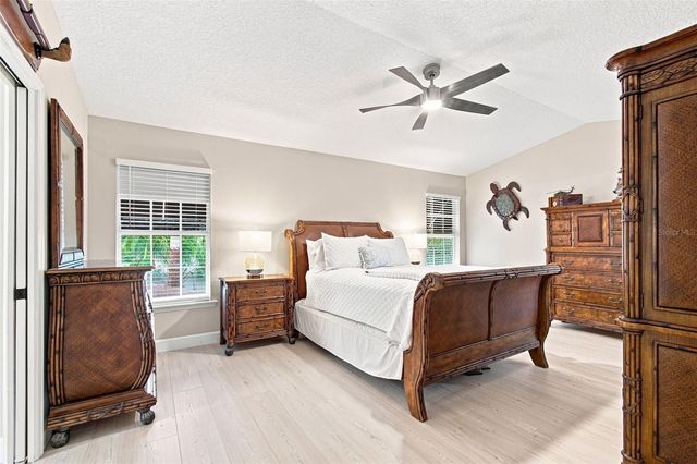 786 59TH AVENUE NE, St Petersburg, FL 33703