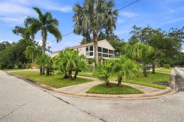 786 59TH AVENUE NE, St Petersburg, FL 33703