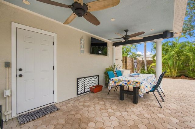 786 59TH AVENUE NE, St Petersburg, FL 33703
