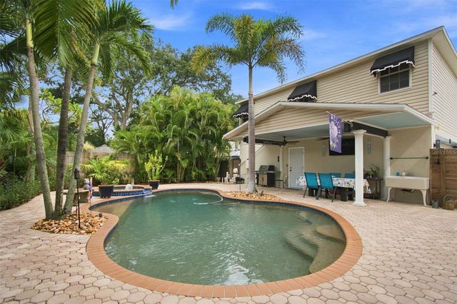 786 59TH AVENUE NE, St Petersburg, FL 33703