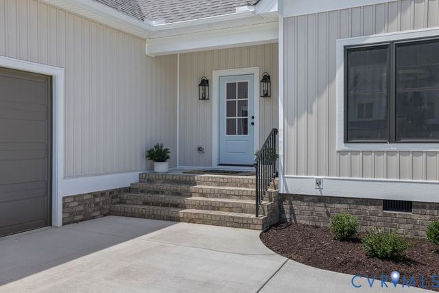 6212 Strongbow Dr, Chesterfield, VA 23120