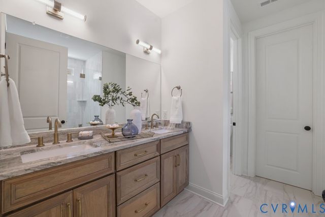 6212 Strongbow Dr, Chesterfield, VA 23120