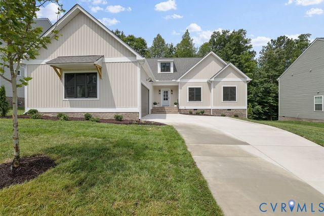 6212 Strongbow Dr, Chesterfield, VA 23120