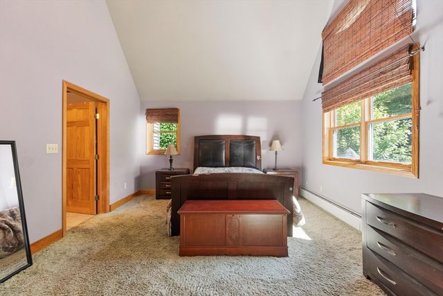 1132 Doe Valley Rd, Athol, MA 01331