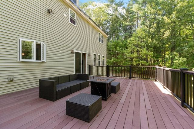 1132 Doe Valley Rd, Athol, MA 01331