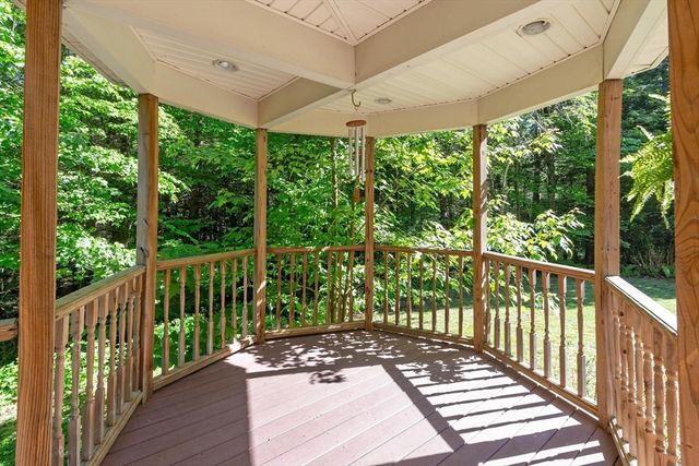 1132 Doe Valley Rd, Athol, MA 01331