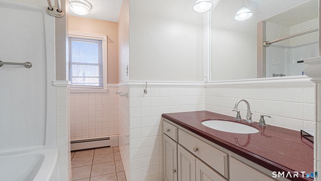 997 Meriden Avenue, Southington, CT 06489