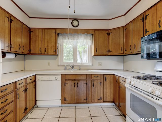 222 Maplewood Avenue, Torrington, CT 06790