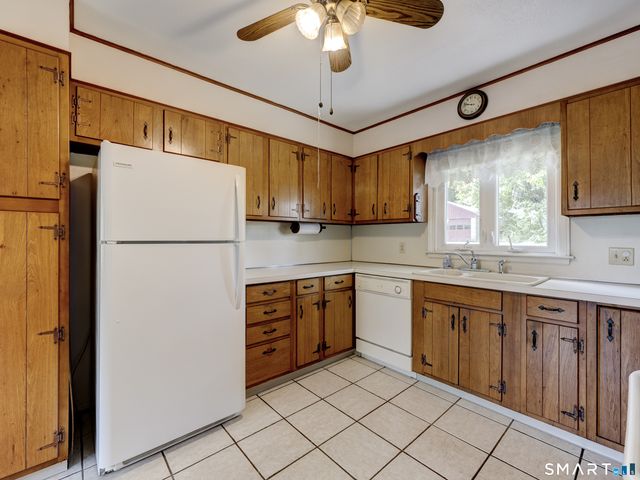 222 Maplewood Avenue, Torrington, CT 06790