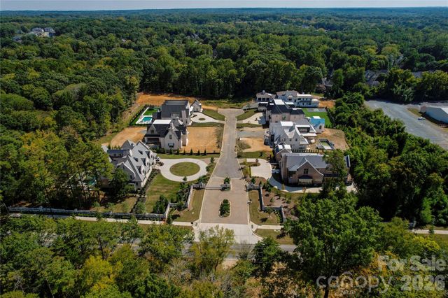 8022 Litaker Manor Court, Charlotte, NC 28270