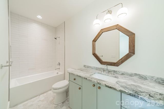 8022 Litaker Manor Court, Charlotte, NC 28270
