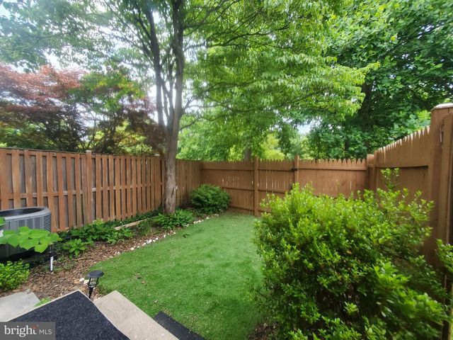 14813 HAMMERSMITH CIR, Silver Spring, MD 20906