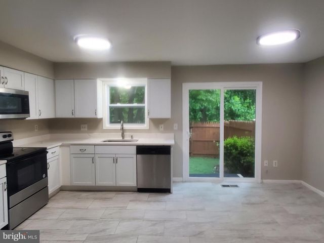 14813 HAMMERSMITH CIR, Silver Spring, MD 20906