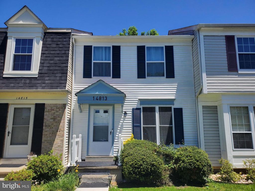Image 3 of property listing at 14813 HAMMERSMITH CIR, Silver Spring, MD 20906