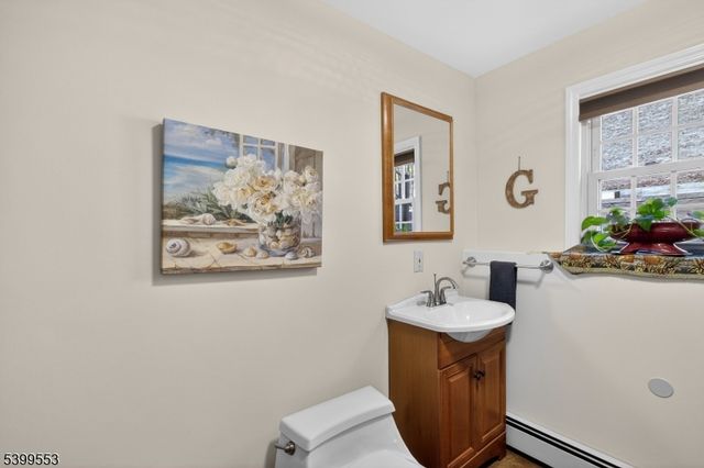 29 Newman Rd, Wantage Twp., NJ 07461