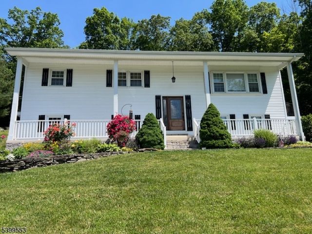 29 Newman Rd, Wantage Twp., NJ 07461