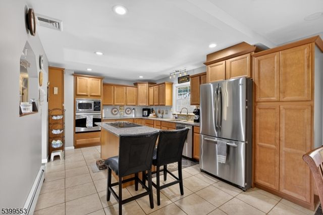 29 Newman Rd, Wantage Twp., NJ 07461