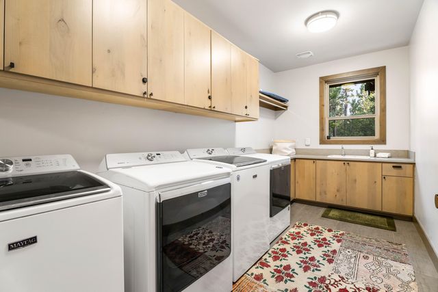 56815 Dancing Rock Loop 3, Bend, OR 97707
