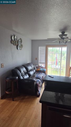 905 Anderson, Suisun City, CA 94585
