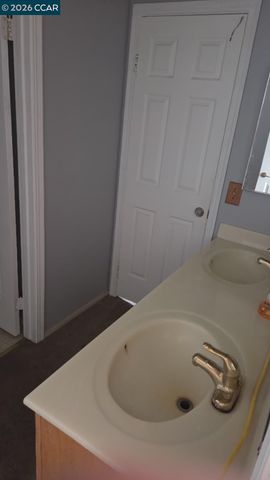 905 Anderson, Suisun City, CA 94585