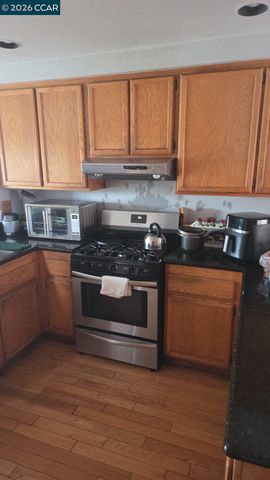 905 Anderson, Suisun City, CA 94585