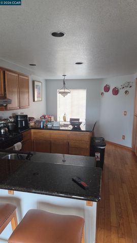 905 Anderson, Suisun City, CA 94585