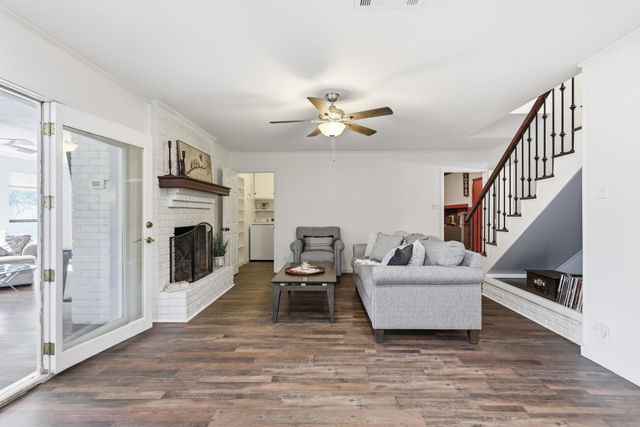 709 Lexington Drive, Irving, TX 75061