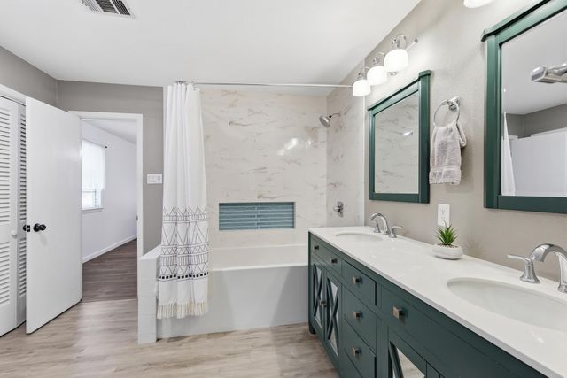 709 Lexington Drive, Irving, TX 75061
