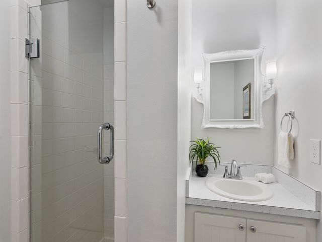 2800 Indian River Boulevard 6H, Vero Beach, FL 32960