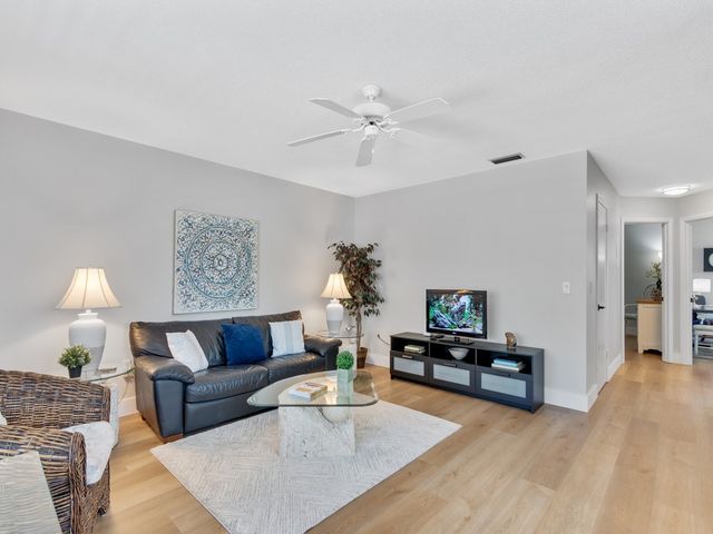 2800 Indian River Boulevard 6H, Vero Beach, FL 32960