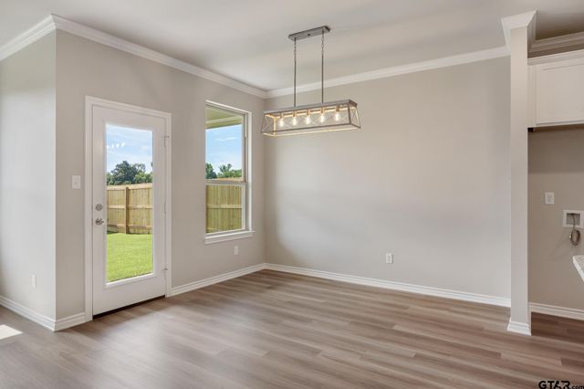 306 Driftwood Way, Whitehouse, TX 75791