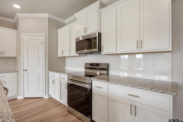 306 Driftwood Way, Whitehouse, TX 75791