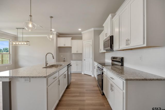 306 Driftwood Way, Whitehouse, TX 75791