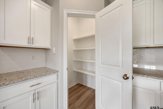 306 Driftwood Way, Whitehouse, TX 75791