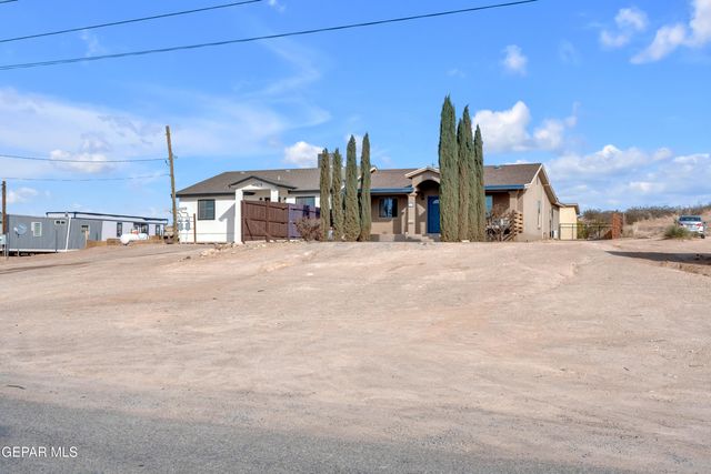 14057 Fortuna Street, Clint, TX 79928