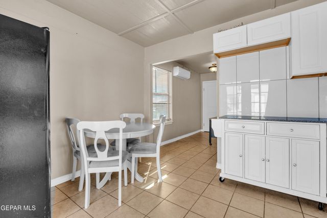 14057 Fortuna Street, Clint, TX 79928