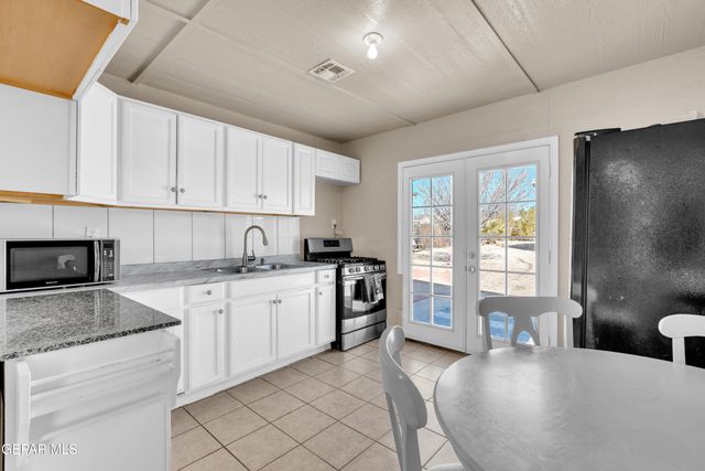 14057 Fortuna Street, Clint, TX 79928