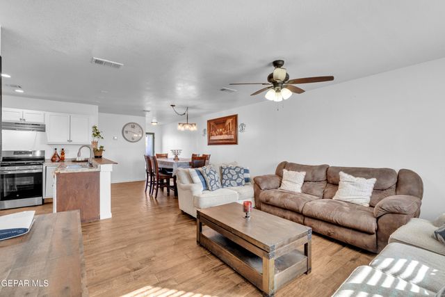 14057 Fortuna Street, Clint, TX 79928