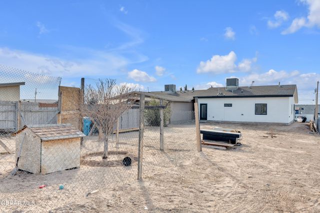 14057 Fortuna Street, Clint, TX 79928