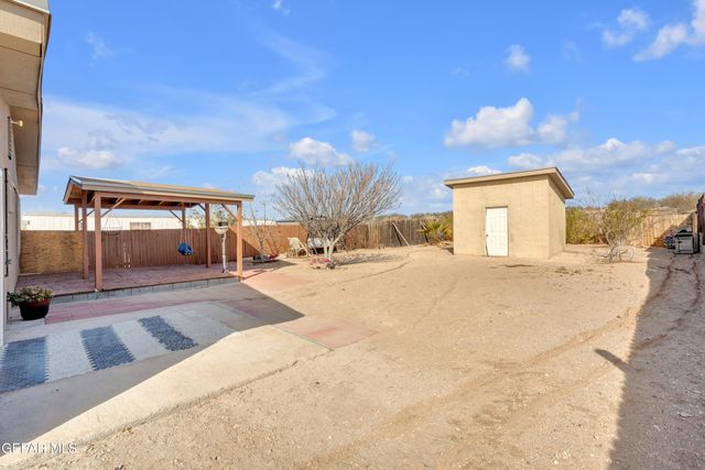 14057 Fortuna Street, Clint, TX 79928