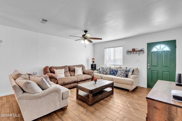 14057 Fortuna Street, Clint, TX 79928