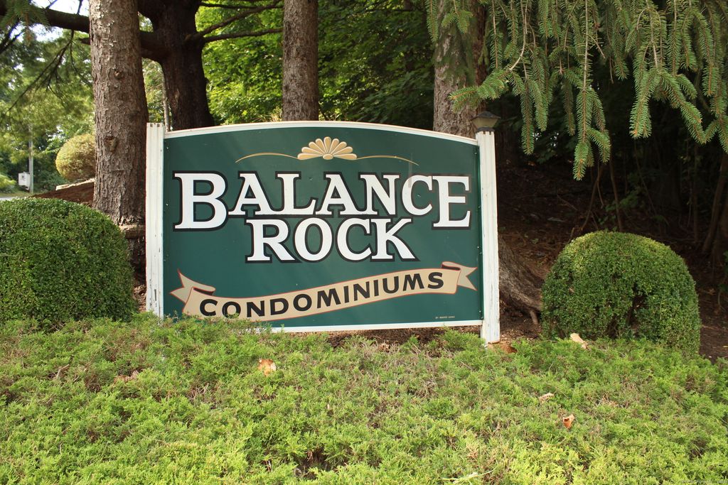114 Balance Rock Road APT 12, Seymour, CT 06483
