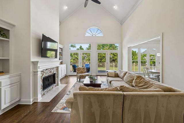 608 Akin Ct, Franklin, TN 37064