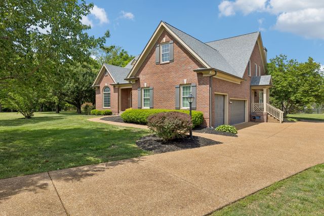 608 Akin Ct, Franklin, TN 37064