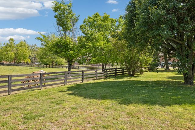 608 Akin Ct, Franklin, TN 37064