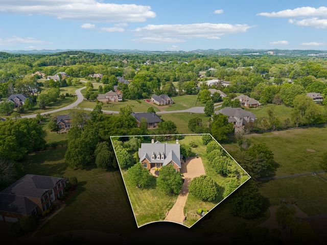 608 Akin Ct, Franklin, TN 37064