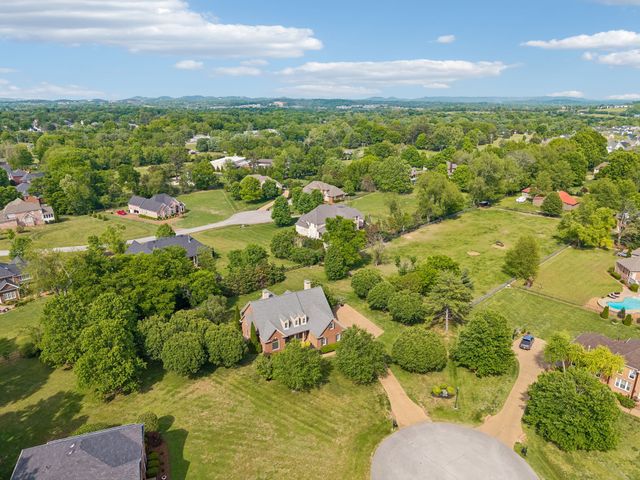 608 Akin Ct, Franklin, TN 37064