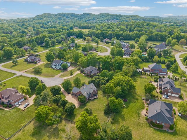 608 Akin Ct, Franklin, TN 37064