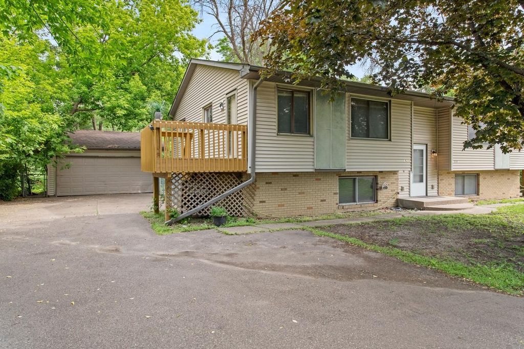 6264 15th Street N, Oakdale, MN 55128 — exterior